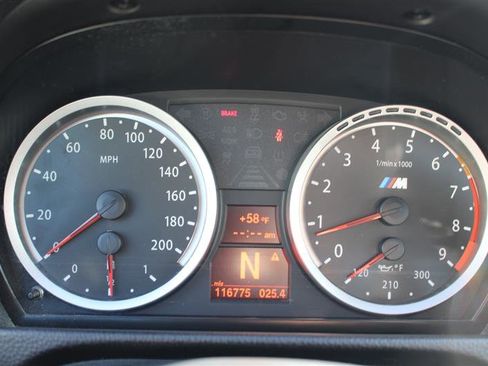 Used 2011 BMW M3 Coupe image 23
