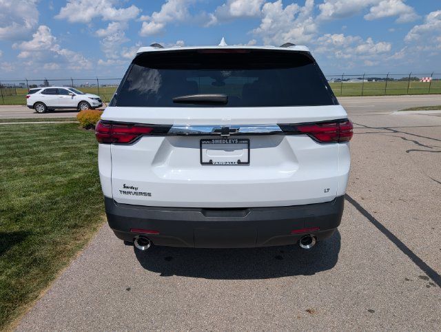 Used 2023 Chevrolet Traverse LT FWD image 9