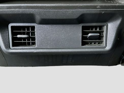 Used 2020 Chevrolet Silverado 1500 Custom w/ Custom Value Package RWD image 16