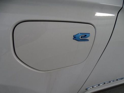 Certified 2022 Jeep Grand Cherokee Limited 4xe AWD/4WD image 24