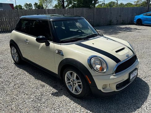 Used 2013 MINI Cooper S image 4