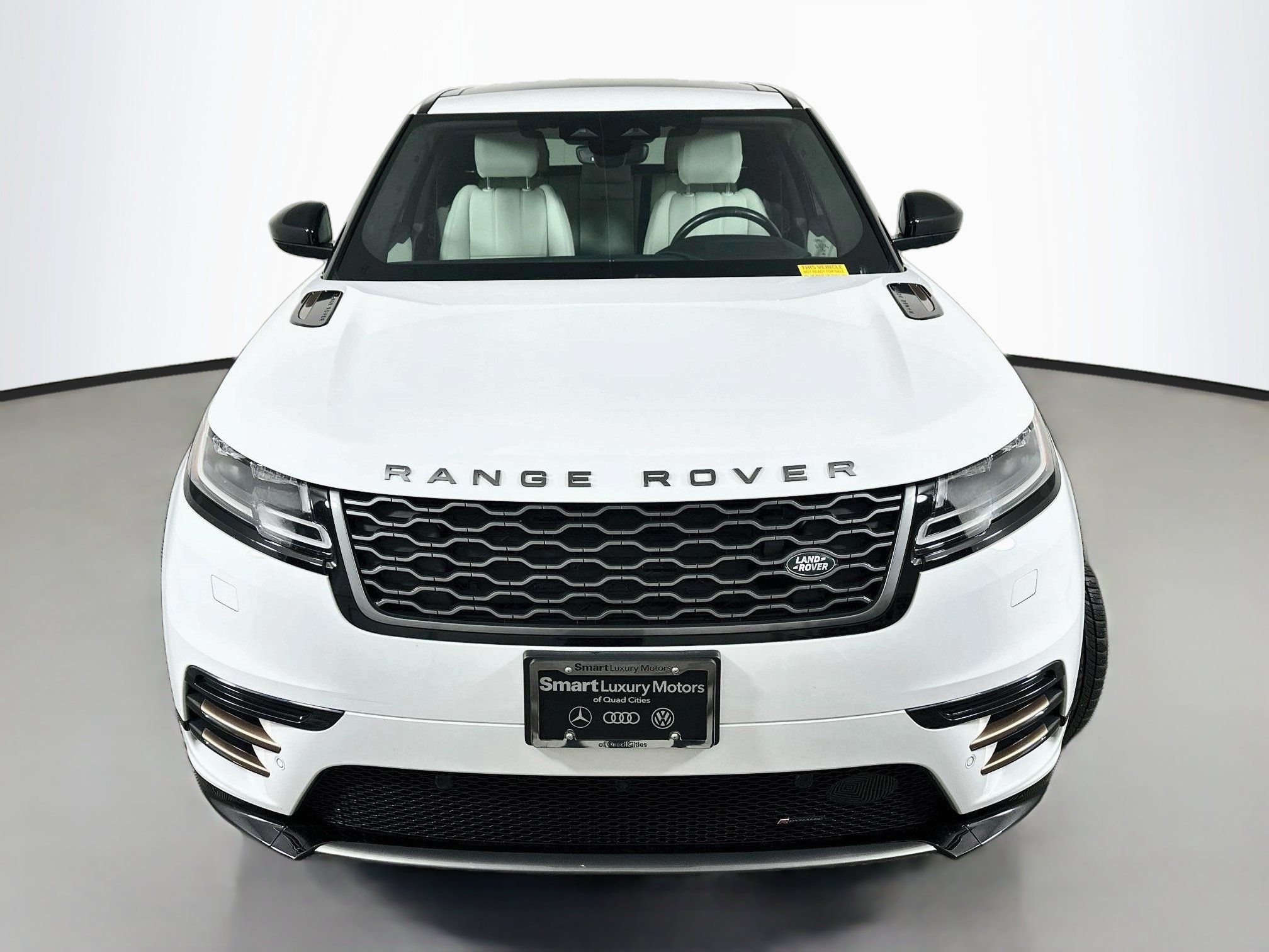 Used 2022 Land Rover Range Rover Velar R-Dynamic S AWD/4WD image 2