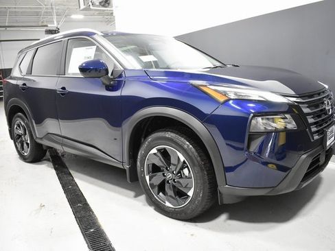 New 2026 Nissan Rogue SV image 7