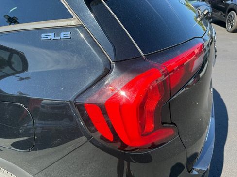 Used 2019 GMC Terrain SLE w/ Driver Convenience Package AWD/4WD image 14