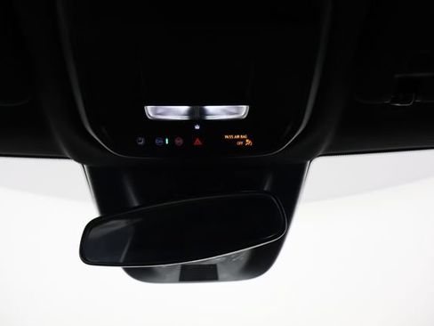 Used 2025 Chevrolet Equinox EV LT FWD image 13