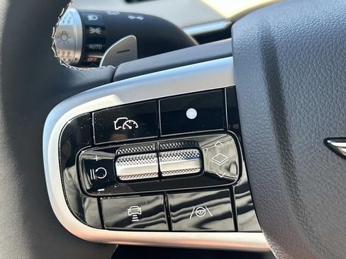 New 2026 Genesis GV70 2.5T Select AWD/4WD image 31