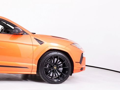 Used 2024 Lamborghini Urus S AWD/4WD image 15
