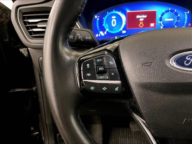 Used 2022 Ford Escape Titanium AWD/4WD image 18