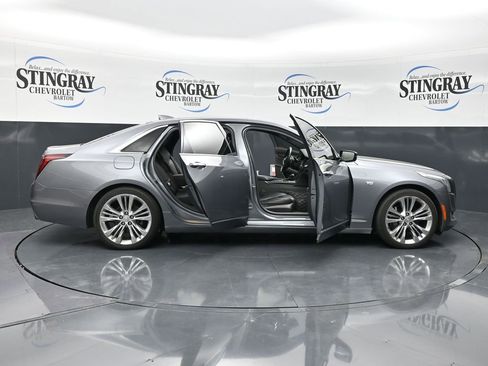 Used 2018 Cadillac CT6 Platinum AWD/4WD image 19
