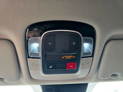 Used 2025 Hyundai Tucson SE image 21