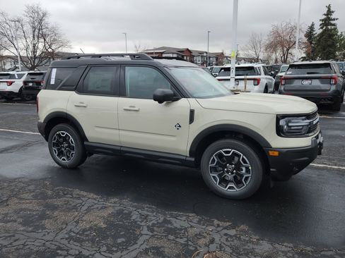 New 2025 Ford Bronco Sport Outer Banks w/ Outer Banks Tech Package+ image 16