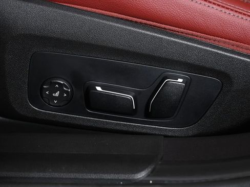 New 2026 BMW 330i xDrive Sedan w/ Premium Package image 28