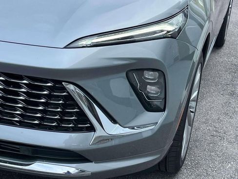 New 2026 Buick Envision Avenir image 9