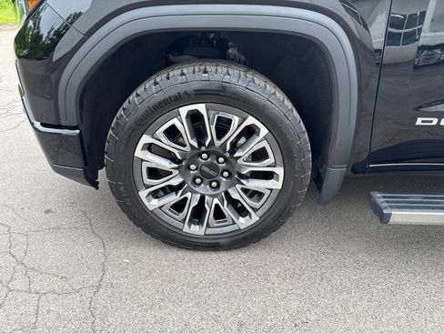 Used 2023 GMC Sierra 1500 Denali Ultimate AWD/4WD image 11
