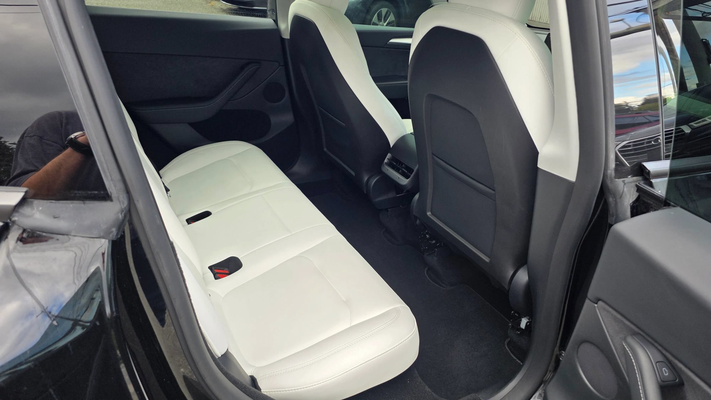 Used 2024 Tesla Model Y Performance AWD/4WD image 14