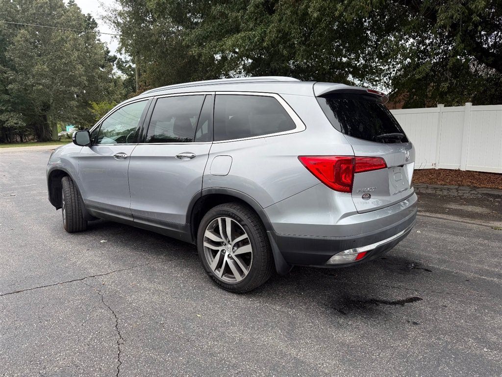 Used 2017 Honda Pilot Elite image 3