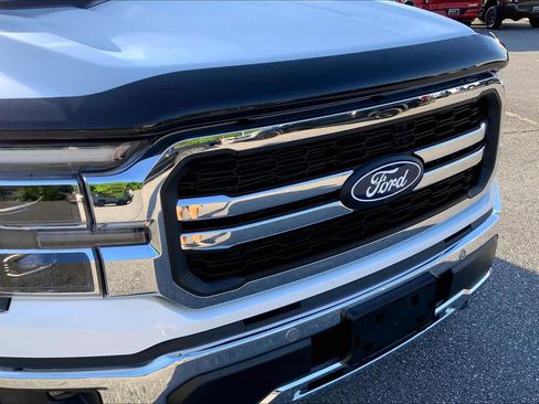 Used 2025 Ford F150 Lariat w/ Equipment Group 502A High image 29