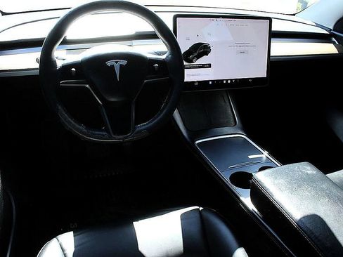 Used 2021 Tesla Model Y 2WD image 14