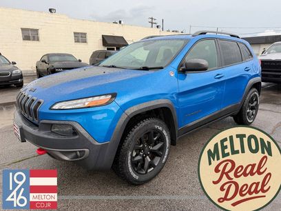 Used 2017 Jeep Cherokee Trailhawk w/ Comfort/Convenience Group