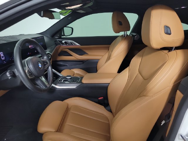 Used 2024 BMW 430i Coupe w/ M Sport Package RWD image 15