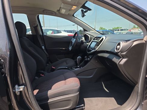 Used 2017 Chevrolet Sonic LT w/ Convenience Package FWD image 27