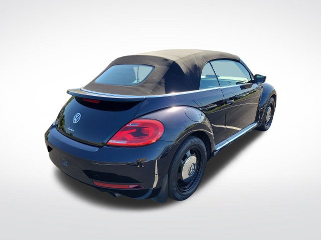 Used 2014 Volkswagen Beetle R-Line FWD image 12