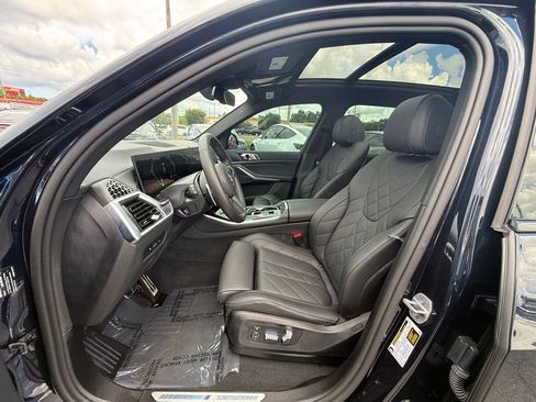 Used 2025 BMW X5 sDrive40i w/ M Sport Package RWD image 10