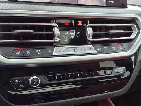 Used 2023 BMW X4 xDrive30i w/ M Sport Package image 21