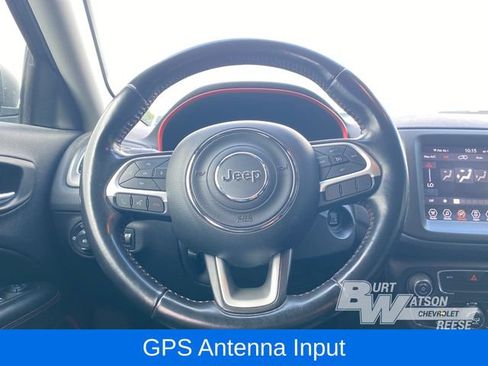 Used 2020 Jeep Compass Trailhawk AWD/4WD image 16