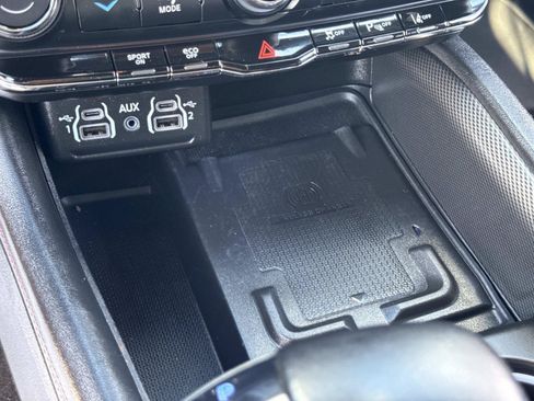 Used 2022 Dodge Durango R/T AWD/4WD image 24