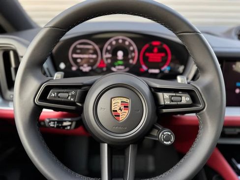 New 2026 Porsche Cayenne E-Hybrid Coupe AWD/4WD image 19