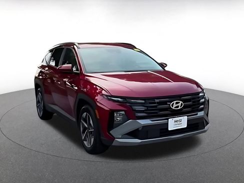 Used 2025 Hyundai Tucson SEL FWD image 16