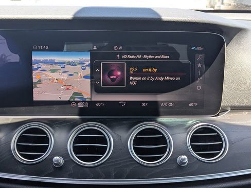 Used 2020 Mercedes-Benz E 450 4MATIC Sedan image 5