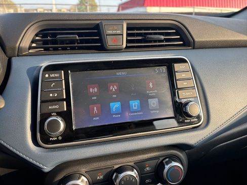 Used 2025 Nissan Versa SV image 20