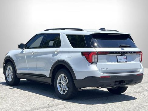 New 2026 Ford Explorer Active RWD image 20