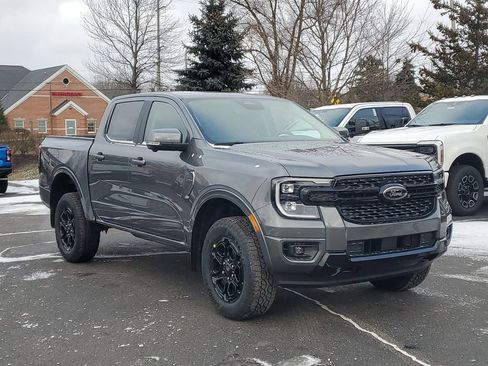 New 2025 Ford Ranger Lariat w/ Black Appearance Package image 3
