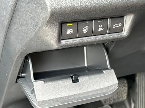 Used 2024 Toyota Grand Highlander AWD Hybrid image 20