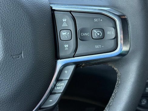 Used 2026 RAM 1500 Laramie AWD/4WD image 15
