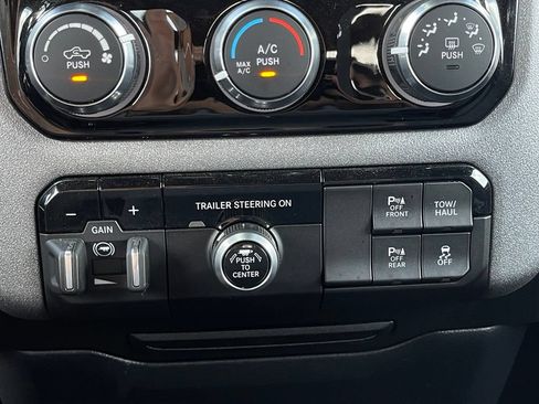 Used 2025 RAM 1500 Tradesman w/ Night Edition AWD/4WD image 33