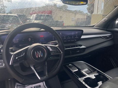 Used 2025 Buick Enclave Sport Touring image 14