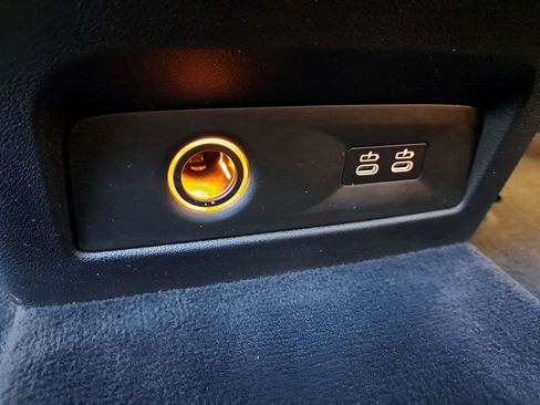 Used 2025 BMW X5 xDrive50e image 11