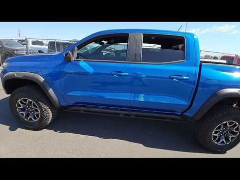 Used 2024 Chevrolet Colorado ZR2 w/ ZR2 Convenience Package III AWD/4WD image 7