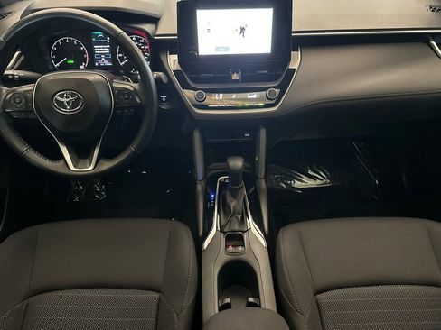 Used 2024 Toyota Corolla Cross AWD Hybrid w/ Moonroof Package image 13
