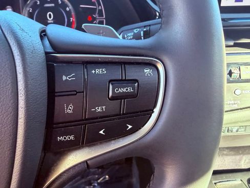 Certified 2024 Lexus ES 350 w/ Premium Package FWD image 21