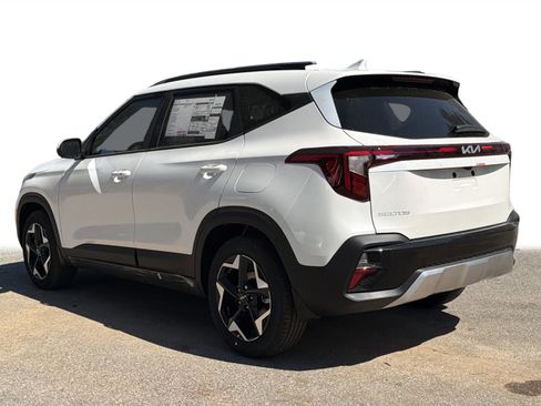 New 2026 Kia Seltos S FWD image 26