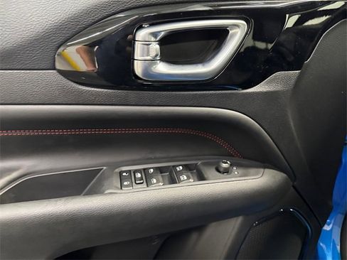 New 2026 Jeep Compass Trailhawk image 25