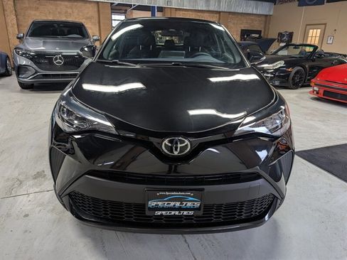 Used 2021 Toyota C-HR XLE image 6