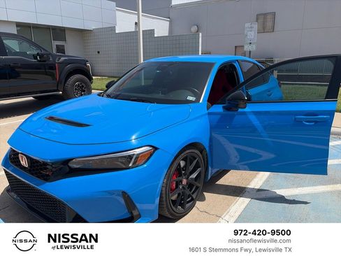 Used 2024 Honda Civic Type R image 1