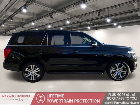 Used 2024 Ford Expedition XLT image 17