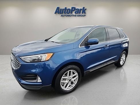 Certified 2023 Ford Edge SEL w/ Convenience Package AWD/4WD image 3